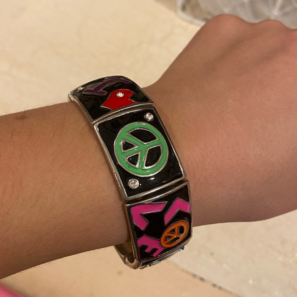 Peace love bracelet